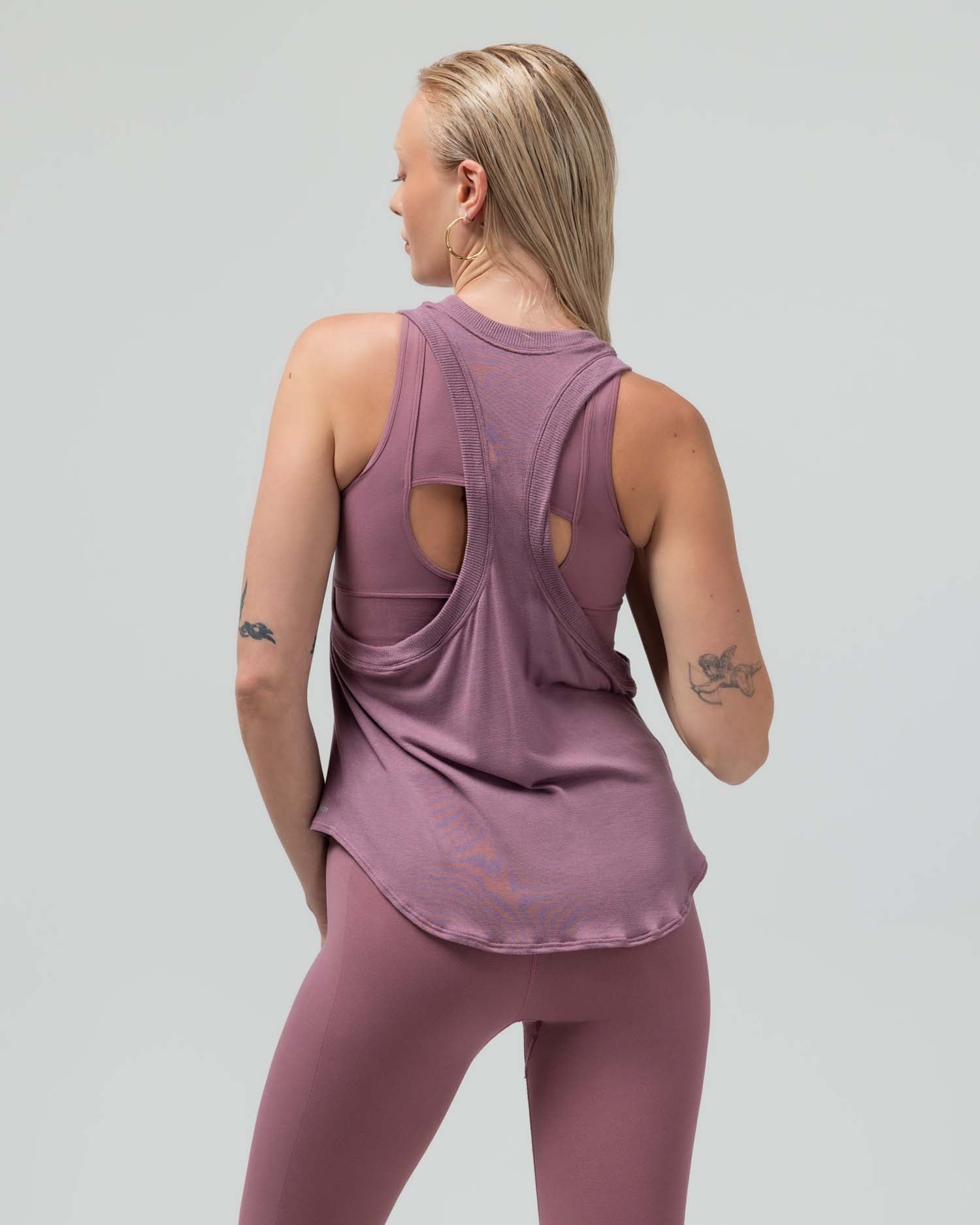 MAUVE
