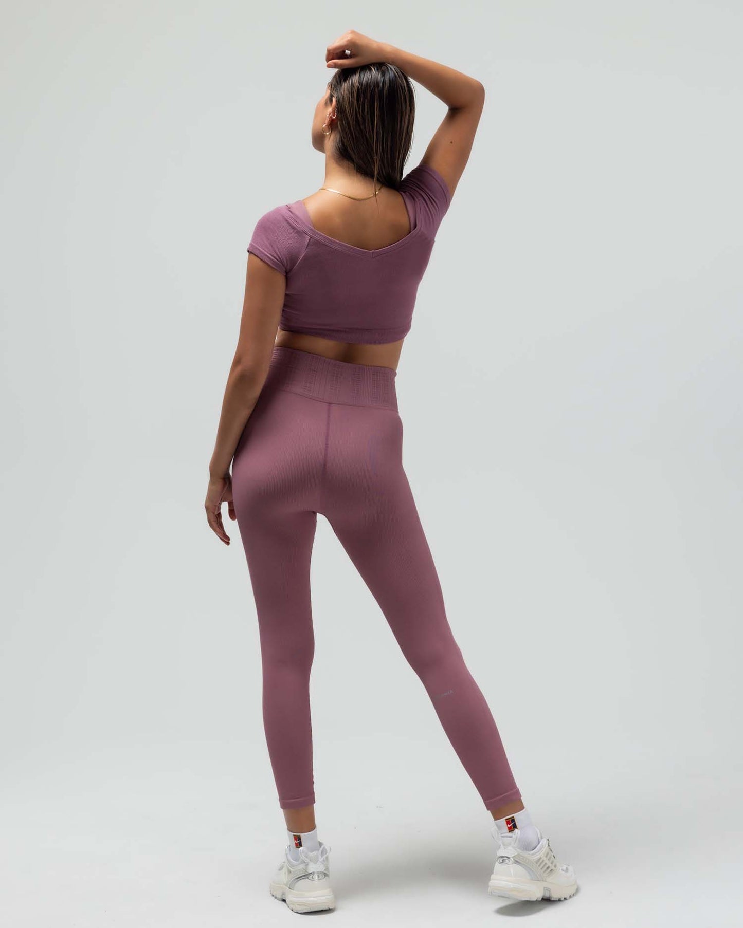 THE RIBBED LEGGING